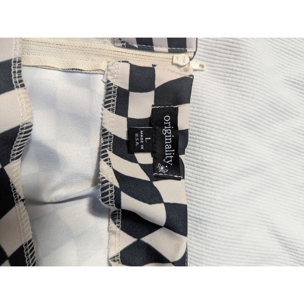 Originality La La Land Warped Checkerboard Mini Skirt Black Ivory Kids Large NEW - Picture 6 of 8